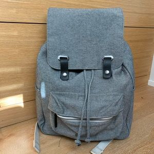 Everlane front snap backpack